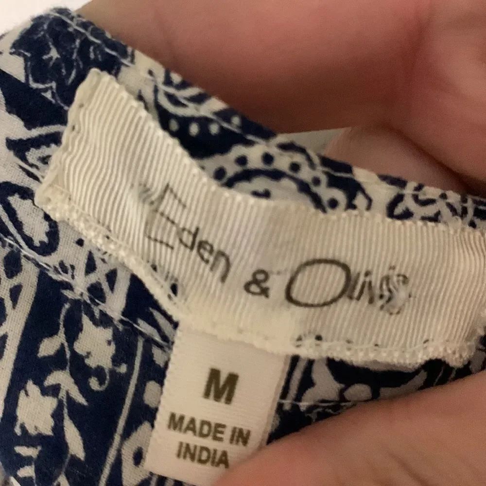 3for$20 blouse medium - Picture 3 of 4